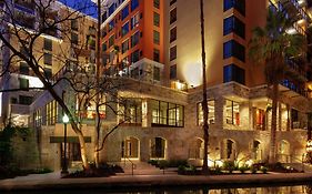 Hampton Inn And Suites San Antonio Riverwalk